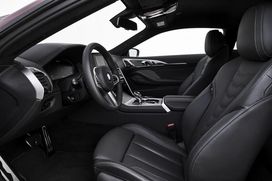Интерьер BMW M850i xDrive Carbon Package (G15) 2018 года  (WW) (фото 106 из 287)
